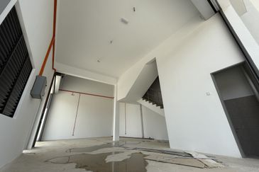 Sungai Gadut, Senawang