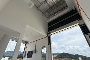 Sungai Gadut, Senawang