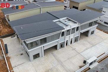 Sungai Gadut, Senawang