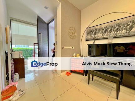 Cheap Sale Freehold Good Renovated Condition Bungalow House @ Twin Palms, Sungai Long, Kajang, Selangor, Kajang