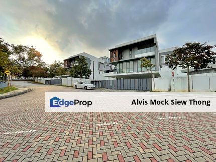 Cheap Sale Freehold Bungalow House Good Condition Corner Unit @ Twin Palms, Sungai Long, Kajang , Selangor, Kajang
