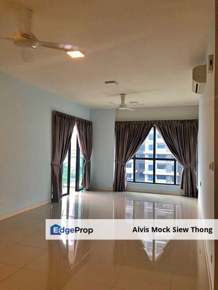 Cheap Sale Partially Furnished Good Condition Condo Unit @ A'marine Lakeside, Bandar Sunway, Selangor, Selangor, Bandar Sunway