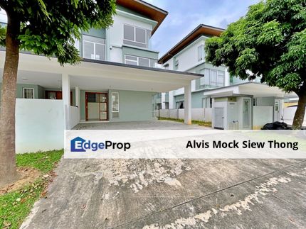 Cheap Sale Freehold 3 Storey Good Renovated Condition Semi-D House @ Parkfield Residences, Tropicana Heights, Kajang  , Selangor, Kajang