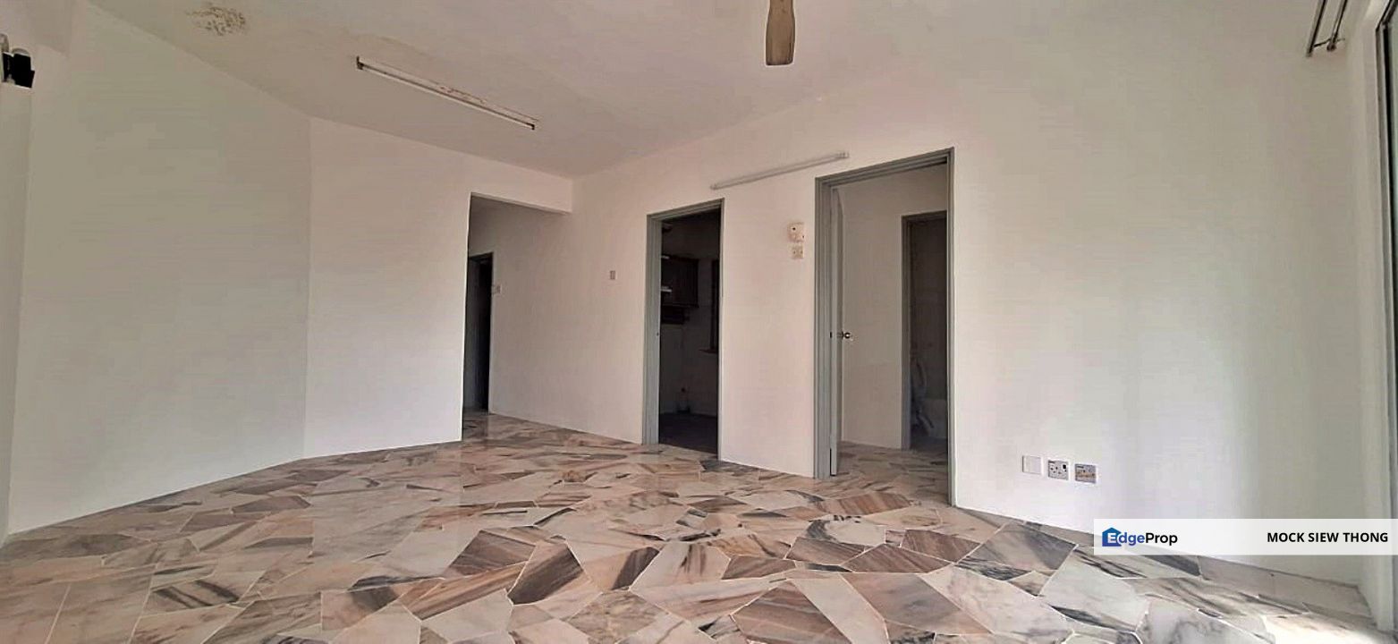 Cheap Sale Good Basic Condition Unit Pandan Heights, Pandan Perdana