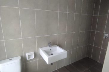 3 Storey Semi D in Seremban Town Gated Guarded