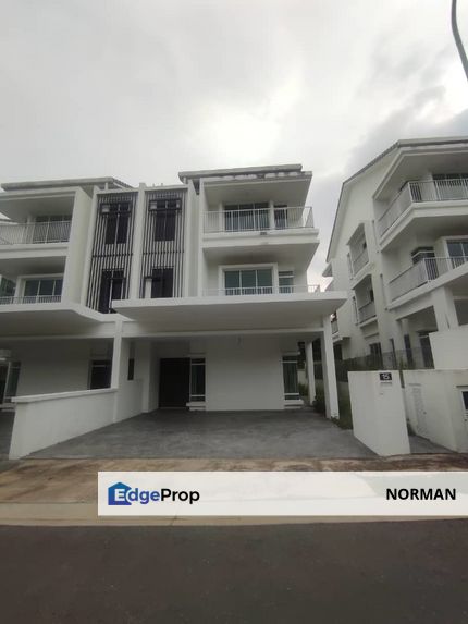 3 Storey Semi D in Seremban Town Gated Guarded, Negeri Sembilan, Seremban