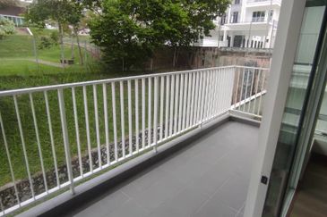 3 Storey Semi D in Seremban Town Gated Guarded