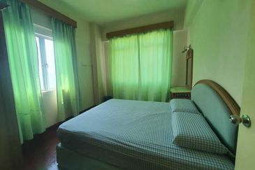 Glory Beach Resort Apartment