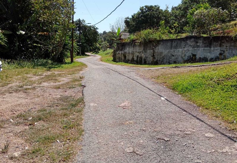 JALAN MAMBAU /KAYU ARA