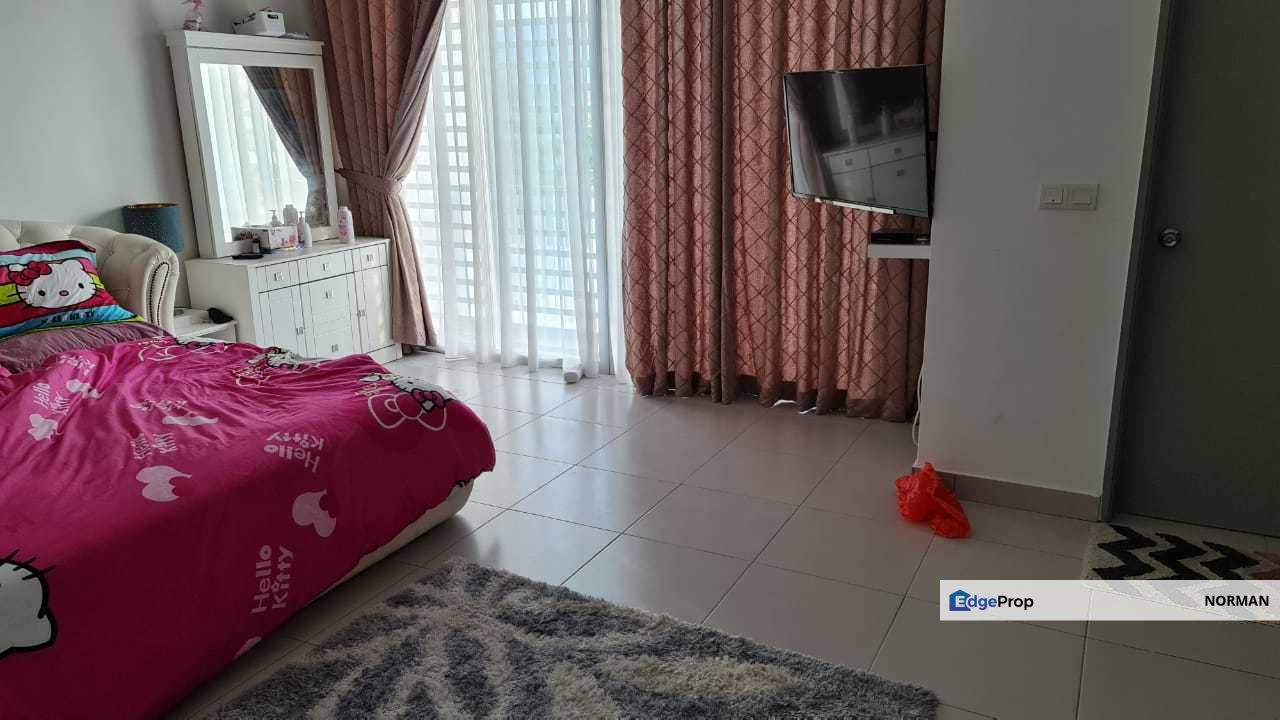 Double Storey [22'x92'] in Seremban 2, Negeri Sembilan, Seremban