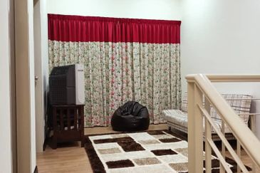 Double Storey End Lot [Bandar Ainsdale]