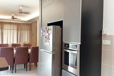 Double Storey End Lot [Bandar Ainsdale]