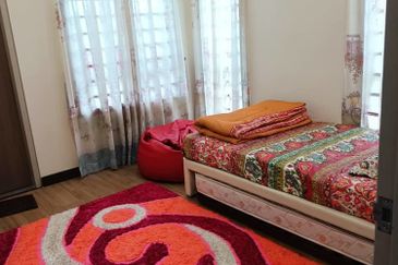 Double Storey End Lot [Bandar Ainsdale]