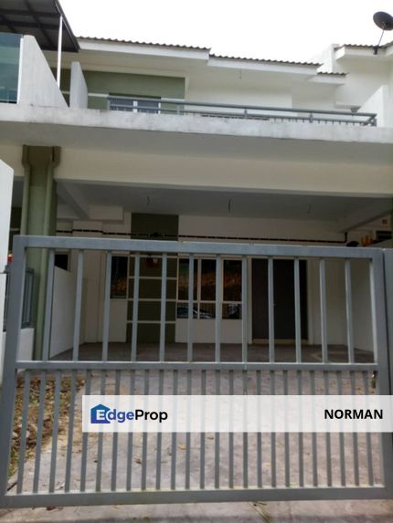 Double Storey Terrace, Taman Kerisi Indah Seremban 2, Negeri Sembilan, Seremban