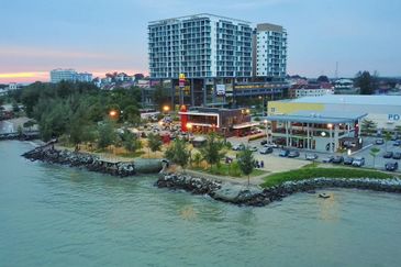 [RM400K] Port Dickson Serviced Residence with Seaview Balcony 