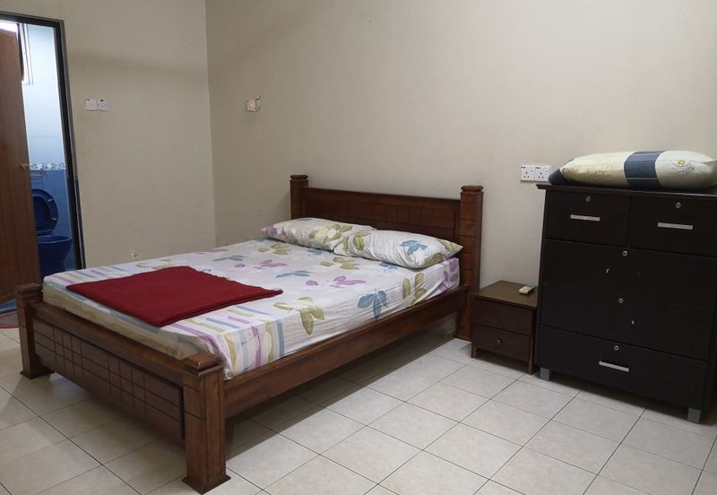 [RM300K] Tanjung Biru Condominum [SEAFRONT UNIT] [WALKING TO BEACH]