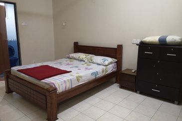 [RM300K] Tanjung Biru Condominum [SEAFRONT UNIT] [WALKING TO BEACH]