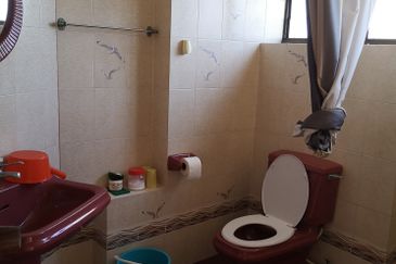 [RM550K] Tanjung Biru Condominum [TOP FLOOR PENTHOUSE SEAVIEW SEAFRONT]