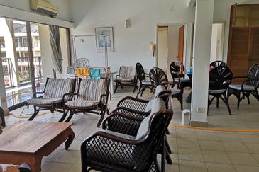 [RM550K] Tanjung Biru Condominum [TOP FLOOR PENTHOUSE SEAVIEW SEAFRONT]