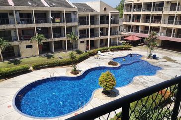 [RM550K] Tanjung Biru Condominum [TOP FLOOR PENTHOUSE SEAVIEW SEAFRONT]