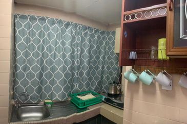 [RM180K] Tanjung Biru Condominum [SEAFRONT UNIT] [WALKING TO BEACH]