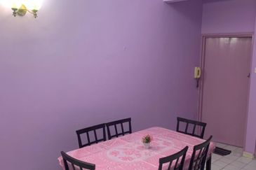 [RM180K] Tanjung Biru Condominum [SEAFRONT UNIT] [WALKING TO BEACH]