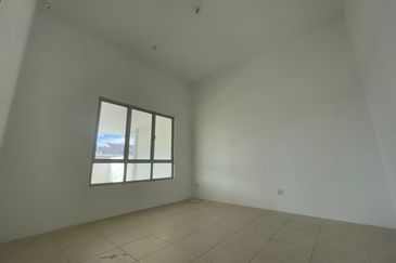 SINGLE STOREY CORNER LOT @IRINGAN BAYU NEAR SENDAYAN