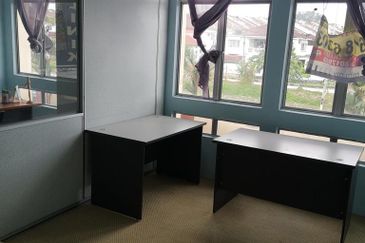 Oakland Commercial Centre