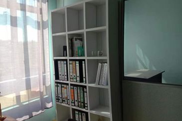 Oakland Commercial Centre