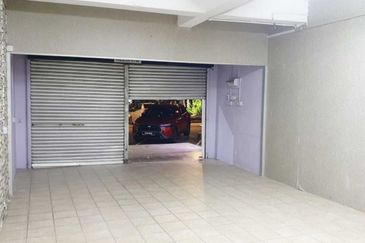 Oakland Commercial Centre