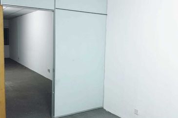 Oakland Commercial Centre