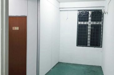 Oakland Commercial Centre