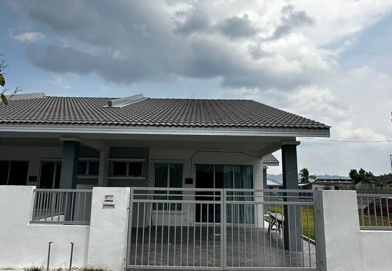 [BAHAU] Taman Lily [CHEAPEST SINGLE STOREY IN TOWN] [SHOWROOM READY]