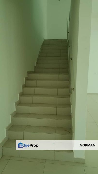 SENDAYAN 2 STOREY TERRACE ENDLOT FOR SALE, Negeri Sembilan, Seremban