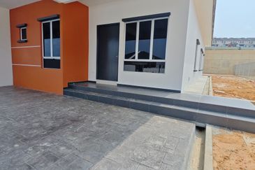 [NEW LAUNCH] 40'x120' Single Storey Luxury Semi D