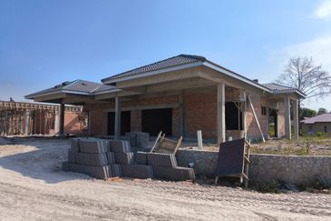 [JUASSEH] RUMAH BERKEMBAR SETINGKAT TERMURAH [BERDEKATAN DENGAN BAHAU, KUALA PILAH, BATU KIKIR, MAHSAN, GEMAS, GEMENCHEH, SERTING]