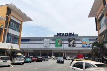 [Senawang Town] Limited Mainroad Red Bricks Semi D Shoplot near Mydin, Giant, KipMall Senawang