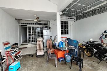 RUMAH SINGLE STOREY IN RASAH JAYA SEREMBAN FOR SELL