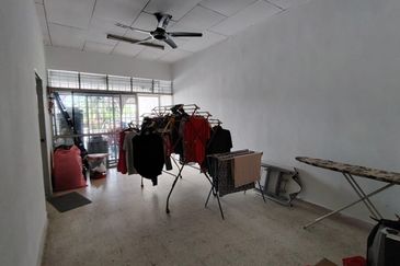 RUMAH SINGLE STOREY IN RASAH JAYA SEREMBAN FOR SELL