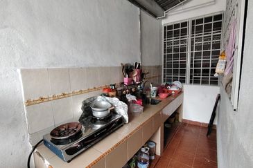 RUMAH SINGLE STOREY IN RASAH JAYA SEREMBAN FOR SELL