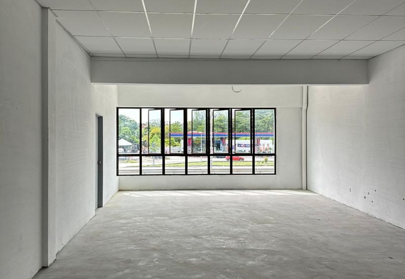 [Beside Plus Highway] 7% ROI Facing Mainroad Modern Design Double Storey Shop Office [SEREMBAN TOWN] near to Sendayan, Seremban, Senawang, Nilai