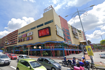 [KEMAYAN SQUARE SEREMBAN 2] FACING MAINROAD 3 STOREY SHOP OFFICE [ROI MORE THAN 5%] Walking Distance to Palm Mall & KPJ Hospital
