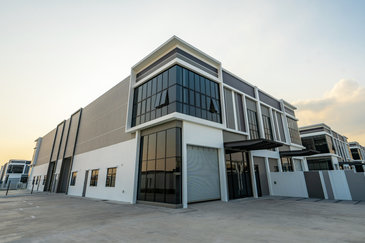 [RM790K!!!] [Largest Industrial Park with Gated Guarded] Cluster / Semi Detached / Bungalow Factory Highway 20mins from Nilai, Pajam, Seremban