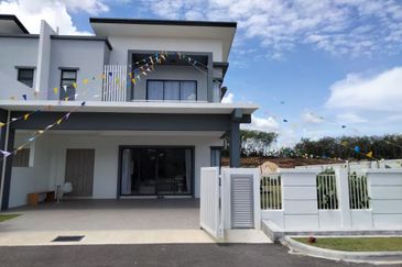 [KEMAYAN HEIGHTS S2] Cheapest Double Storey Luxury Hill Top Semi D in Seremban 2 [Gated Guarded with only 120 units]