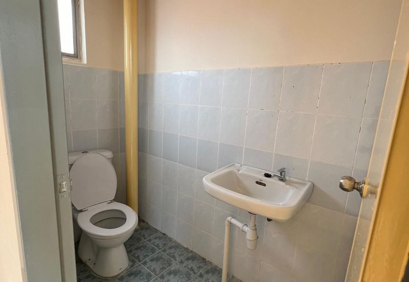 [RM183K SEREMBAN PUTRA APARTMENT] 100% FULL LOAN WITH CASHBACK!! LOCATED IN SIKAMAT TOWN near to Seremban, Senawang, Ampangan, Paroi, Mantin, Nilai, R