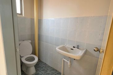 [RM183K SEREMBAN PUTRA APARTMENT] 100% FULL LOAN WITH CASHBACK!! LOCATED IN SIKAMAT TOWN near to Seremban, Senawang, Ampangan, Paroi, Mantin, Nilai, R