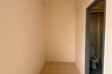 [RM183K SEREMBAN PUTRA APARTMENT] 100% FULL LOAN WITH CASHBACK!! LOCATED IN SIKAMAT TOWN near to Seremban, Senawang, Ampangan, Paroi, Mantin, Nilai, R