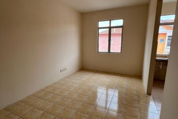 [RM183K SEREMBAN PUTRA APARTMENT] 100% FULL LOAN WITH CASHBACK!! LOCATED IN SIKAMAT TOWN near to Seremban, Senawang, Ampangan, Paroi, Mantin, Nilai, R