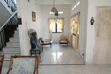 {Teluk Intan} Fully Furnished Bungalow For Sale