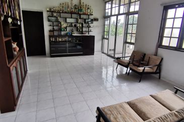 {Teluk Intan} Fully Furnished Bungalow For Sale